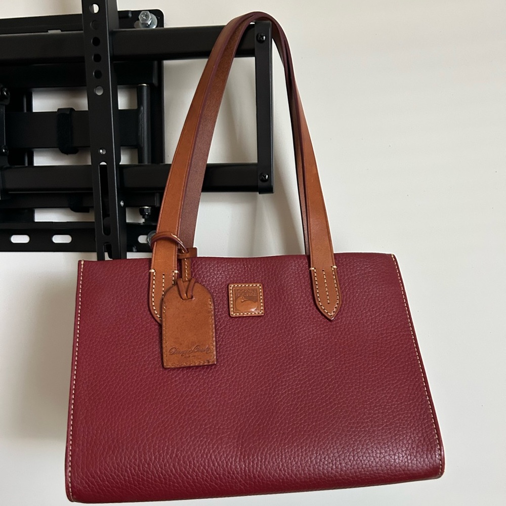 Beautiful Dooney and Bourke bag